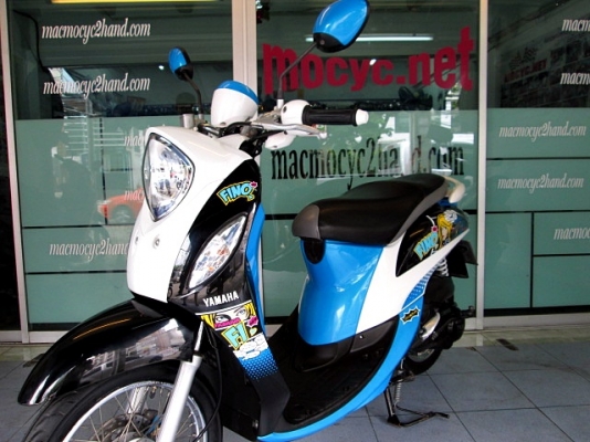 Fino i ลายแฟร์ชั่น สีฟ้าขาวดำ รถเดือน มีนาคม ปี57 รุ่นใหม่หัวฉีด ประหยัดน้ำมัน ไมล์ 2 หมื่นโล แถม 3 รายการ 24900