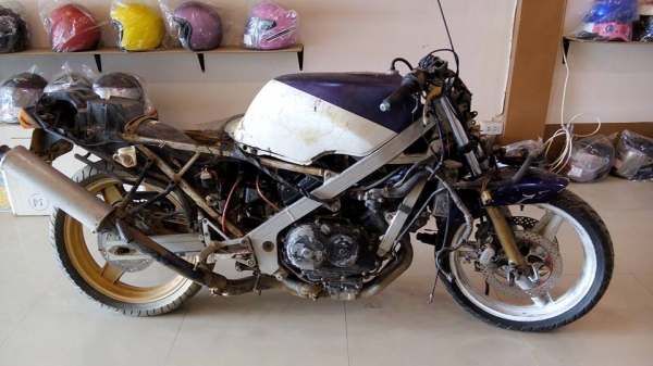 ซากรถ+ทะเบียน Honda 4 สูบ 400cc