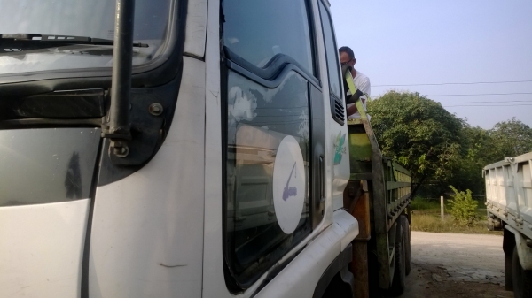 ขายรถบรรทุก 10 ล้อ ติดเครน 5 ตัน 950,000 บาท