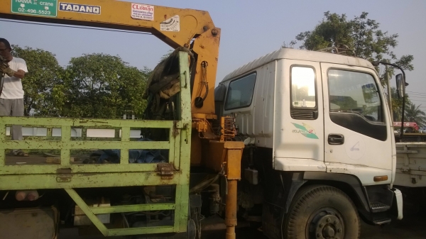 ขายรถบรรทุก 10 ล้อ ติดเครน 5 ตัน 950,000 บาท