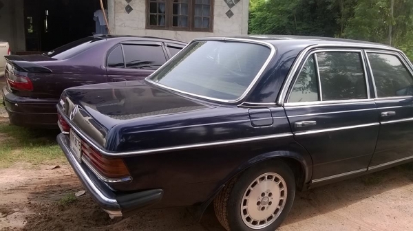 ขายเหมาเบนซ์ W123