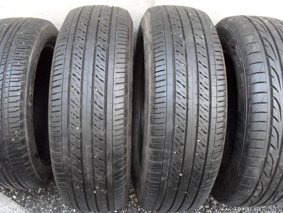 ขายยาง DUNLOP SP LT37 ปี2414 (1คู่) 215-65-16 ราคา 2,400