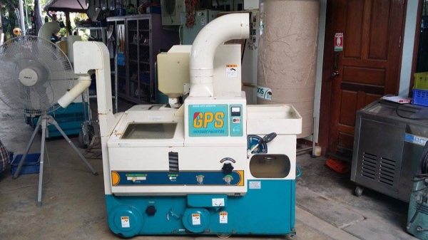 นำเข้าจากญี่ปุ่น เครื่องสีข้าวกล้องเก่าญี่ปุ่น  SATAKE  รุ่น GPS 350BX (4)  สภาพสวยเครื่องพร้อมใช้งาน  ไม่เคยใช้งานในไทย