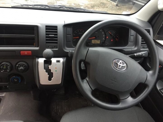 ดีเซล2.5เกียAT. ไมล์ หมื่นโล สภาพป้ายแดง!!!!!โทร0877758887นางเบสท์รถตู้ท่าพระ ดีเซล2.5เกียAT. ไมล์ หมื่นโล สภาพป้ายแดง!!!!!โทร0877758887นางเบสท์รถตู้ท่าพระ