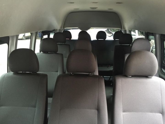 ดีเซล2.5เกียAT. ไมล์ หมื่นโล สภาพป้ายแดง!!!!!โทร0877758887นางเบสท์รถตู้ท่าพระ ดีเซล2.5เกียAT. ไมล์ หมื่นโล สภาพป้ายแดง!!!!!โทร0877758887นางเบสท์รถตู้ท่าพระ