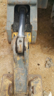 ขายครับ รถแบคโฮ โคมัตสุ PW170 พร้อมใช้ครับ ขายครับ รถแบคโฮ โคมัตสุ PW170 พร้อมใช้ครับ