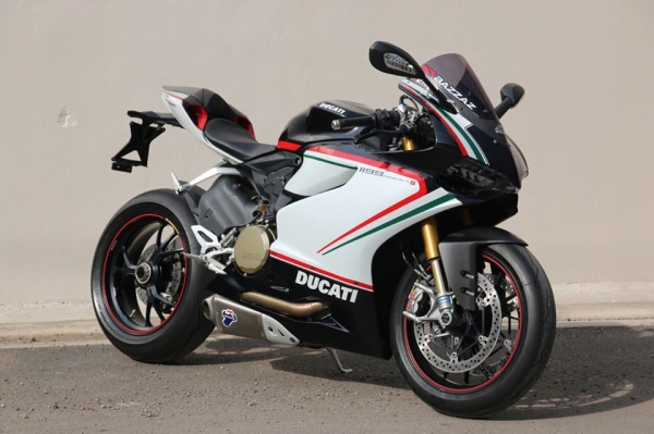 Best Price ขาย DUCATI 1199s PANIGALE NERO TRICOLORE ปี 2014 สีดำ สภาพเทพ