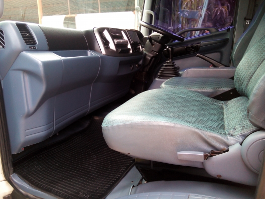 6 ล้อกลาง  *Euro.3*  HINO *ซีรีย์500*  FC9J  175 แรงม้า *คอมมอนเรว*  *ยาว 6.50 ม.*  รถสวยเดิม+สวยจริง * รถห้างแท้ * มีเล่มพร้อม*