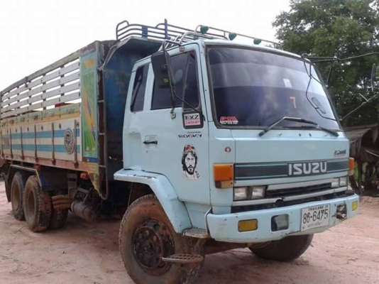 ขายดั้ม2เพลา ร็อกกี้195แรง พ.เพาเวอร์ เบรกทิฟฟี่ ภายในสวย เกียร์ZF ช่างล่าง210 สภาพพร้อมใช้งาน เอกสารพร้อมโอน สนใจโทร 090-8588220คุณนะ 093-3258446คุณบิว หรือเข้าดูสินค้าอื่นๆได้ที่ www.truck.in.th/498 หรือเพจFacebook ณรงค์ ซื้อขายรถมือสอง (เว็บไซต์ส่วนตัว