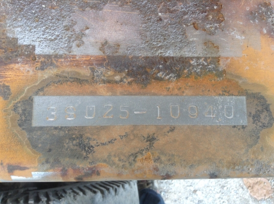 ขายรถตักเก่าญี่ปุ่น TOYOTA 3SD25. ตักได้สูง แขนยาว ดิสเบรคคู่หน้า