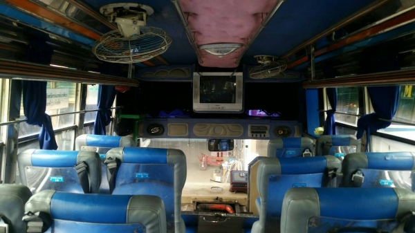 รถบัส hino BX320 ยาว 10 เครื่อง HO6C เทอร์โบ เบรกจิ๊ฟฟี่ พวงมาลัยเพาเวอร์ ทะเบียน ม.79 เอกสารพร้อมโอน