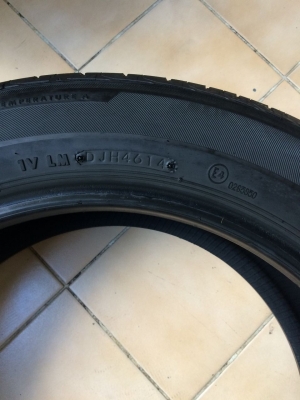 ขายยาง 17" 215/55R17 ปี Bridgeston Turanza GR100 ปี 14สวยๆ2เส้นขาย 2,500 สวยงามครับ สนใจโทร คุณแจ๊ค 06-2121-9299 ดูยางแถวดอนเมืองซอยวิภาวดีรังสิต35