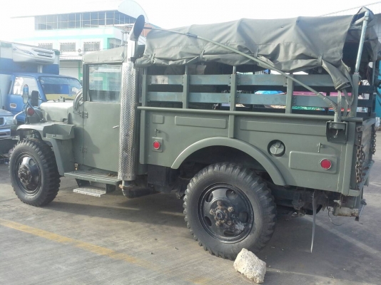 รถบรรทุกทหาร