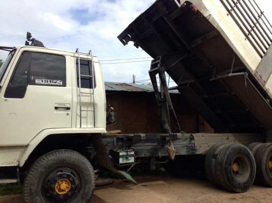 ขาย ล็อคกี้ เครื่อง ESUZU 205 เพลาเดียว ดั้ม เครื่องดี คัซซีสวยมีคลิบให้ดูครับ