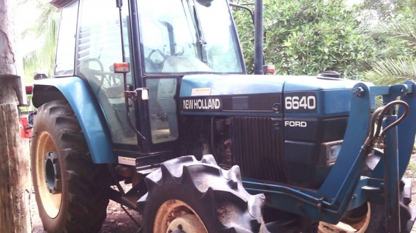 **660,000 บ.ต่อรอง/// รถไถ2เพลา FORD-6640 Newhollan 4WD ตัวนอก เก๋งตู้ **ขาย FORD NEWHOLLAND 6640 4W