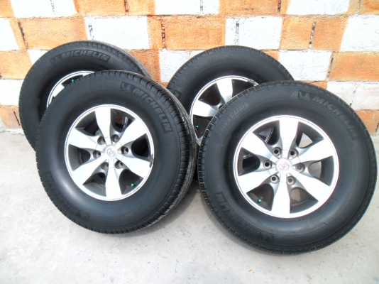 แม็ก toyota vigo ุ6 รู ขอบ 16 พร้อมยาง แม็กไม่คตไม่ดุ้งพร้อมวิ่ง