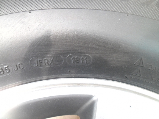 แม็ก toyota vigo ุ6 รู ขอบ 16 พร้อมยาง แม็กไม่คตไม่ดุ้งพร้อมวิ่ง