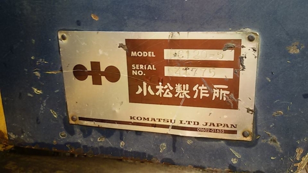 ขาย KOMATSU  PC 120 และMITSUBISHI รถสภาพดีพร้อมใช้งานไฟฟ้าเต็ม