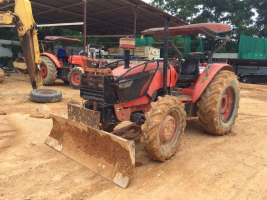 ขายรถไถ2เพลา KUBOTA M7040 สวยเดิม เล่มทะเบียน สนใจโทร 081-970-1072