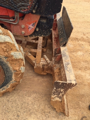 ขายรถไถ2เพลา KUBOTA M7040 สวยเดิม เล่มทะเบียน สนใจโทร 081-970-1072