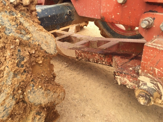 ขายรถไถ2เพลา KUBOTA M7040 สวยเดิม เล่มทะเบียน สนใจโทร 081-970-1072