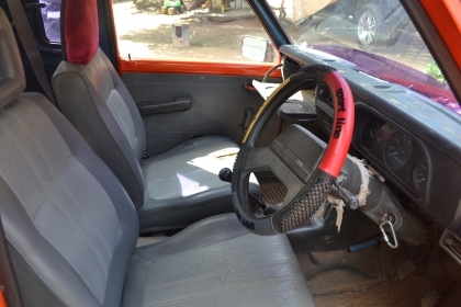 ขาย mazda familia สวยๆราคารถูก 30000 บาท สนใจติดต่อ ครูเจมส์ 0821287055