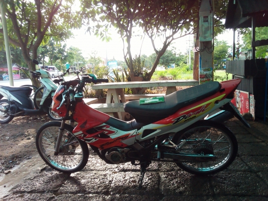 ขาย เเดช125 ตัวใหม่ รถพร้อมใช้งาน มีเล่มทะเบียน ภาษีขาดเกิน 3 ปี(ชุดโอนกำลังตามให้อยู่ครับ) ค่าตัว 5900 บาท สนใจทักเเชทหรือโทร.089-8054390 โอ๋ อยู่จังหวัด ลพบุรี