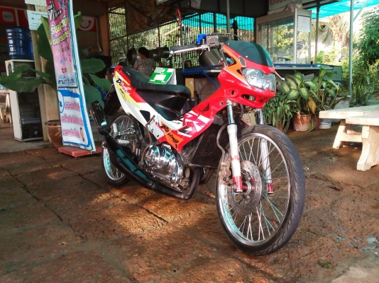 ขาย เเดช125 ตัวใหม่ รถพร้อมใช้งาน มีเล่มทะเบียน ภาษีขาดเกิน 3 ปี(ชุดโอนกำลังตามให้อยู่ครับ) ค่าตัว 5900 บาท สนใจทักเเชทหรือโทร.089-8054390 โอ๋ อยู่จังหวัด ลพบุรี