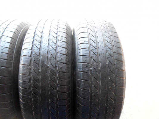 ยางมือสอง Michelin 265 - 70 - 16 ปี 10 ครบชุด 4 เส้น สภาพสวยๆดอกยางเหลือเยอะวิ่งใด้อีกนานราคาถูก