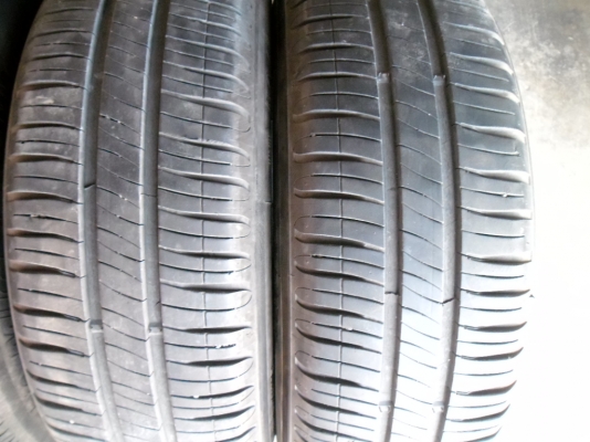 ยาง Michelin 175 - 65 - 14 ปี 12 ครบชุด 4 เส้น สภาพสวยๆดอกยางเหลือเยอะวิ่งใด้อีกนานราคาถูกๆ ยาง Michelin 175 - 65 - 14 ปี 12 ครบชุด 4 เส้น สภาพสวยๆดอกยางเหลือเยอะวิ่งใด้อีกนานราคาถูกๆ