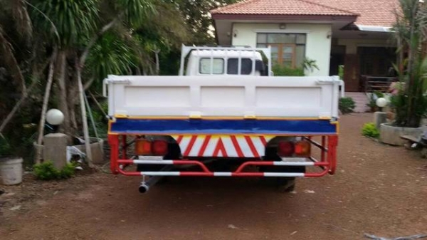 ขาย6ล้อยาว6.50เมตร เครื่อง195แรง เครื่องดีแคชซีสวย ยางดีภายในสวย สภาพพร้อมใช้งาน เอกสารพร้อมโอน สนใจโทร 090-8588220คุณนะ 093-3258446คุณบิว ID:narong498 หรือเข้าดูสินค้าอื่นๆได้ที่ www.truck.in.th/498 หรือเพจFacebook ณรงค์ ซื้อขายรถมือสอง (เว็บไซต์ส่วนตัว)