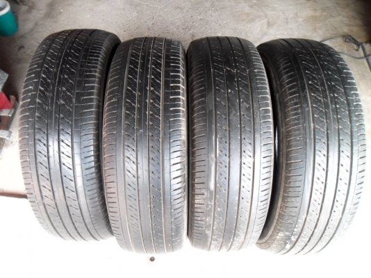 ยางDunlop 215 - 65 - 16 ปี 13 ครบชุด 4 เส้น สภาพสวยๆดอกเต็มๆยางเหลือเยอะวิ่งใด้อีกนาน