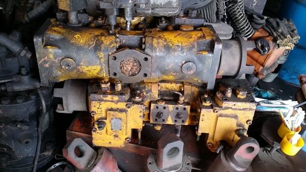 ขายปั้มไฮไดรลิค IHI SPV12 ขายปั้มไฮไดรลิค IHI SPV12