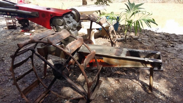 เพิ่งยกเครื่องลง 11111$ ราคานี้ไม่ต้องต่อแล้วนะครับ เตียมเศษพร้อมเลยครับ