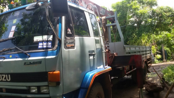 ขาย6ล้อ ร็อคกี้175แรง ยาว7.20เมตร ติดเครน5ตัน 4ปอก เครื่องดี แคชซีสวย สภาพพร้อมใช้งาน เอกสารพร้อมโอน สนใจโทร 090-8588220คุณนะ 093-3258446คุณบิว หรือเข้าดูสินค้าอื่นๆได้ที่ www.truck.in.th/498 หรือเพจFacebook ณรงค์ ซื้อขายรถมือสอง (เว็บไซต์ส่วนตัว) หรือFac ขาย6ล้อ ร็อคกี้175แรง ยาว7.20เมตร ติดเครน5ตัน 4ปอก เครื่องดี แคชซีสวย สภาพพร้อมใช้งาน เอกสารพร้อมโอน สนใจโทร 090-8588220คุณนะ 093-3258446คุณบิว หรือเข้าดูสินค้าอื่นๆได้ที่ www.truck.in.th/498 หรือเพจFacebook ณรงค์ ซื้อขายรถมือสอง (เว็บไซต์ส่วนตัว) หรือFac