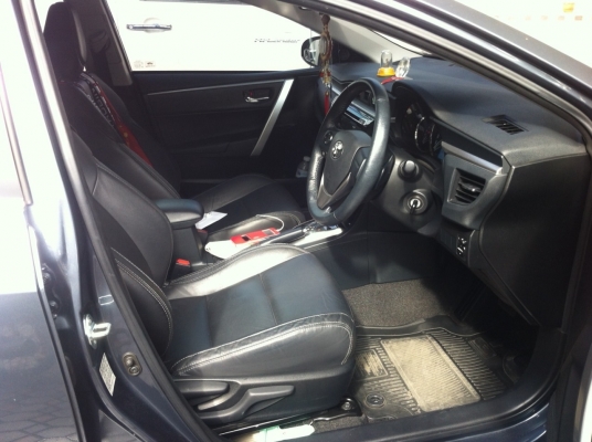 ขายด่วน Altis 1.8 s ปี2014 รถสวยใช้ขับไปส่งลูก