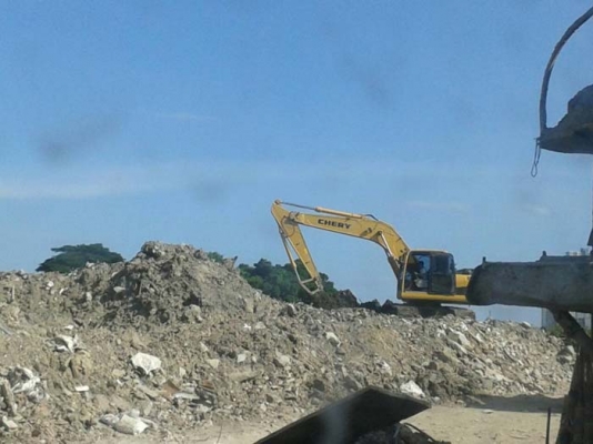รับส่งหน้าดินปลูกต้นไม้ รับเหมาถมที่ดิน รับเหมาถมดิน รับถมที่ดินก่อสร้าง ดินลูกรัง ส่งหิน หินคลุก หินเกล็ด ทราย ทรายถม ทรายละเอียด ฉาบปูน ทรายหยาบ รถ6ล้อ รถแบคโคให้เช่า ทั้งรายวันรายเดือน ราคากันเอง โทร 0874971315