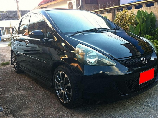 honda jazz 06 รถบ้านสวยทั้งคัน มือเดียวป้ายแดงซื้อสดมา honda jazz 06 รถบ้านสวยทั้งคัน มือเดียวป้ายแดงซื้อสดมา