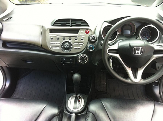 honda jazz 09 v at สภาพนางฟ้า honda jazz 09 v at สภาพนางฟ้า