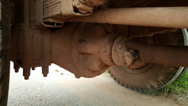 ขาย 6 ล้อดั้ม ยาง 900 HINO KL340 เครื่อง EH500 165 แรงม้า เฟืองท้าย FUSO คัสซีสวย พวงมาลัยพาวเวอร์ ทะเบียนเต็มพร้อมโอนครับ