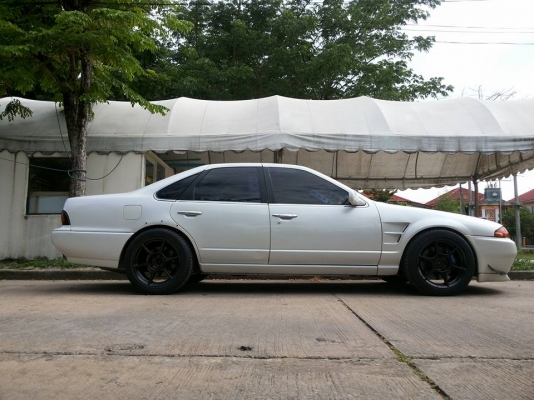 ขาย CEFIRO หน้า SKYLINE R32