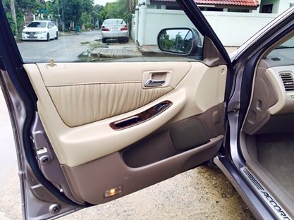 Honda Accord ปี 02 เครื่องยนต์ 2.3 ติดแก๊ส มือแรกจากป้ายแดงครับ Honda Accord ปี 02 เครื่องยนต์ 2.3 ติดแก๊ส มือแรกจากป้ายแดงครับ