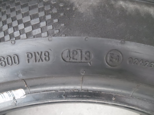 ยาง Continental 225 - 55 - 17 ปี 13 ครบชุด 4 เส้น ยางสวยตุ่มหน้ายางยังอยู่สวยๆไม่มีปะ