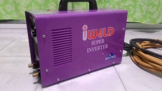 ตู้เชื่อมอินเวอร์เตอร์ IWELD MMA 200 สภาพดีพร้อมใช้งาน มีสายเชื่อมยาวๆแถมไปให้ด้วยครับ