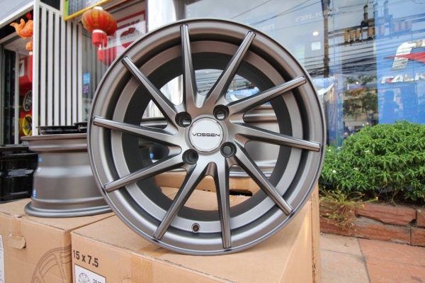 ขายล้อ VOSSEN CVT ขอบ15 หน้า7.5 หลัง8.5 4H100 วงละ 2,750 บาท