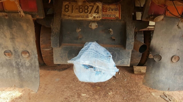 ขายรถพ่วง แม่ดั้ม-ลูกไม่ดั้ม ไอ้หลง FN527M-TD วางเครื่อง 6D16 เทอร์โบอินเตอร์ 260 แรงม้า เกียร์ 10 สปีด คัสซีสวยตลอดเส้น ดั้มสวย เบรคใหญ่ เพลาบุ๋ม ทะเบียนพร้อมโอนครับ