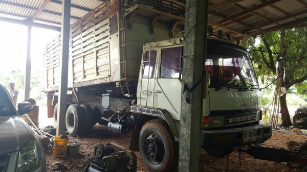 ขายรถพ่วง แม่ดั้ม-ลูกไม่ดั้ม ไอ้หลง FN527M-TD วางเครื่อง 6D16 เทอร์โบอินเตอร์ 260 แรงม้า เกียร์ 10 สปีด คัสซีสวยตลอดเส้น ดั้มสวย เบรคใหญ่ เพลาบุ๋ม ทะเบียนพร้อมโอนครับ