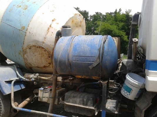 ขายรถโม่ปูน 2.5 คิว ISUZU NRR เครื่อง 6HE1 195 แรงม้า คัสซีสวยตลอดเส้น F หน้า-หลัง พวงมาลัยพาวเวอร์ แอร์หนาว เอกสารใบอินวอยซ์ครับ