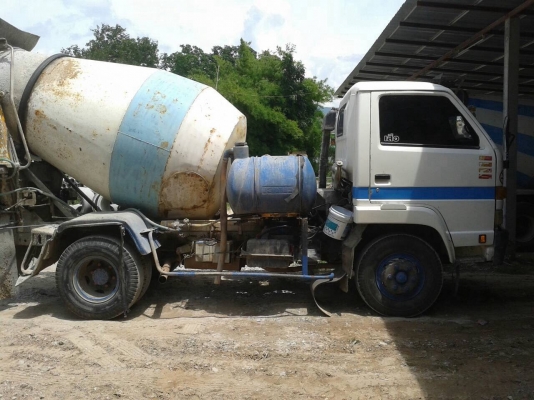 ขายรถโม่ปูน 2.5 คิว ISUZU NRR เครื่อง 6HE1 195 แรงม้า คัสซีสวยตลอดเส้น F หน้า-หลัง พวงมาลัยพาวเวอร์ แอร์หนาว เอกสารใบอินวอยซ์ครับ