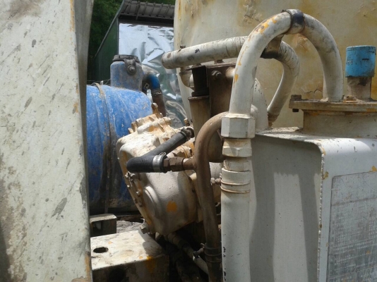 ขายรถโม่ปูน 2.5 คิว ISUZU NRR เครื่อง 6HE1 195 แรงม้า คัสซีสวยตลอดเส้น F หน้า-หลัง พวงมาลัยพาวเวอร์ แอร์หนาว เอกสารใบอินวอยซ์ครับ